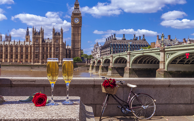 This Service Will Deliver Champagne To Wherever You Are In 20 Minutes Or Less