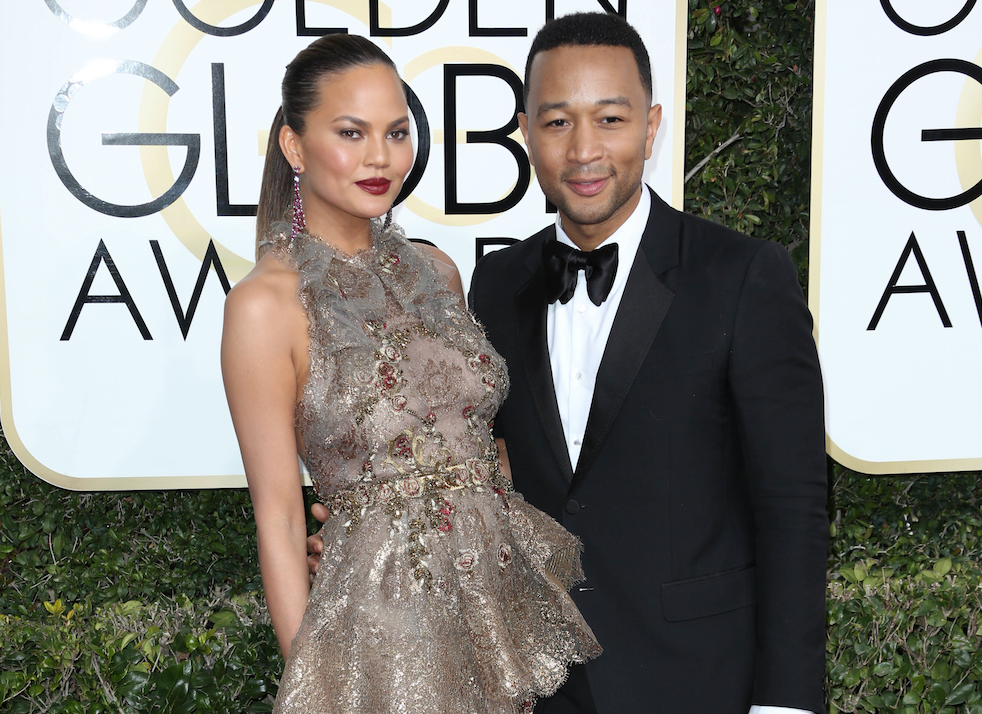 Chrissy Teigen And John Legend Are Goals On The Golden Globes Red Carpet