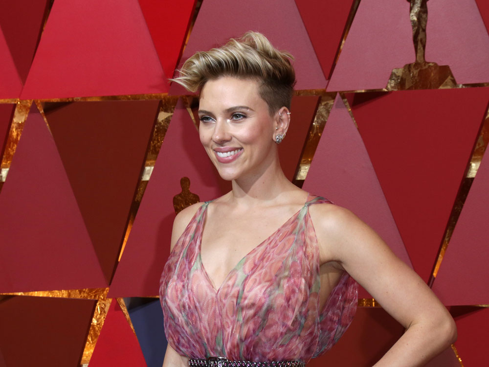 Scarlett Johansson Takes Down Ivanka Trump In Hilarious SNL Skit