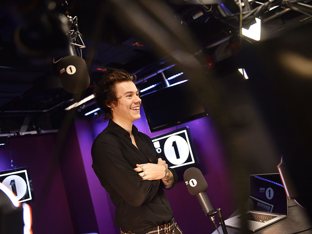 Harry Styles’ Fans React To The First Listen Of His Debut Solo Single