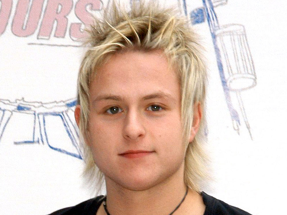 Woah. So Hollyoaks’ Bombhead Looks TOTALLY Different Now