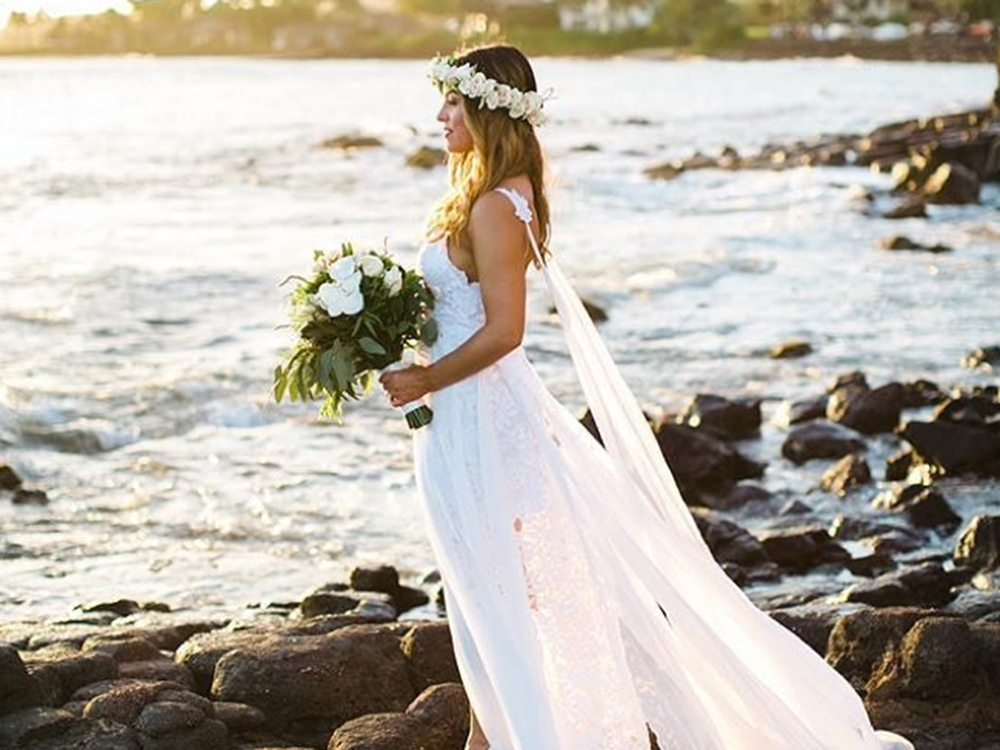 The Most Popular Lipstick Shade For Brides On Pinterest Has Been Revealed