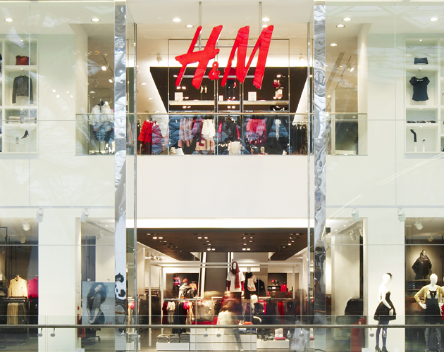 Shopping at H&M Has NEVER Been Better
