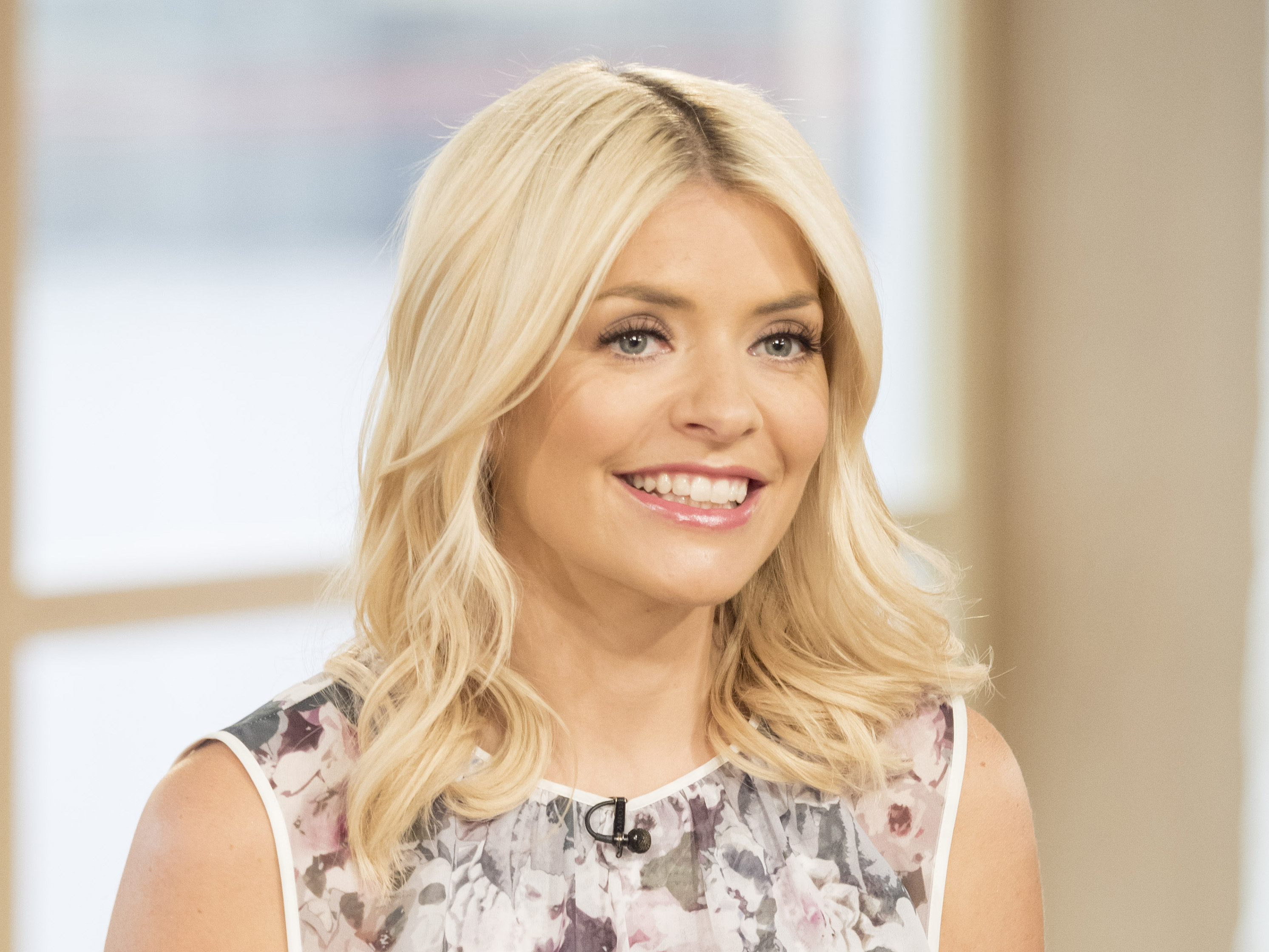 Fans Are Stunned As Holly Willoughby Posts Make-Up Free Video