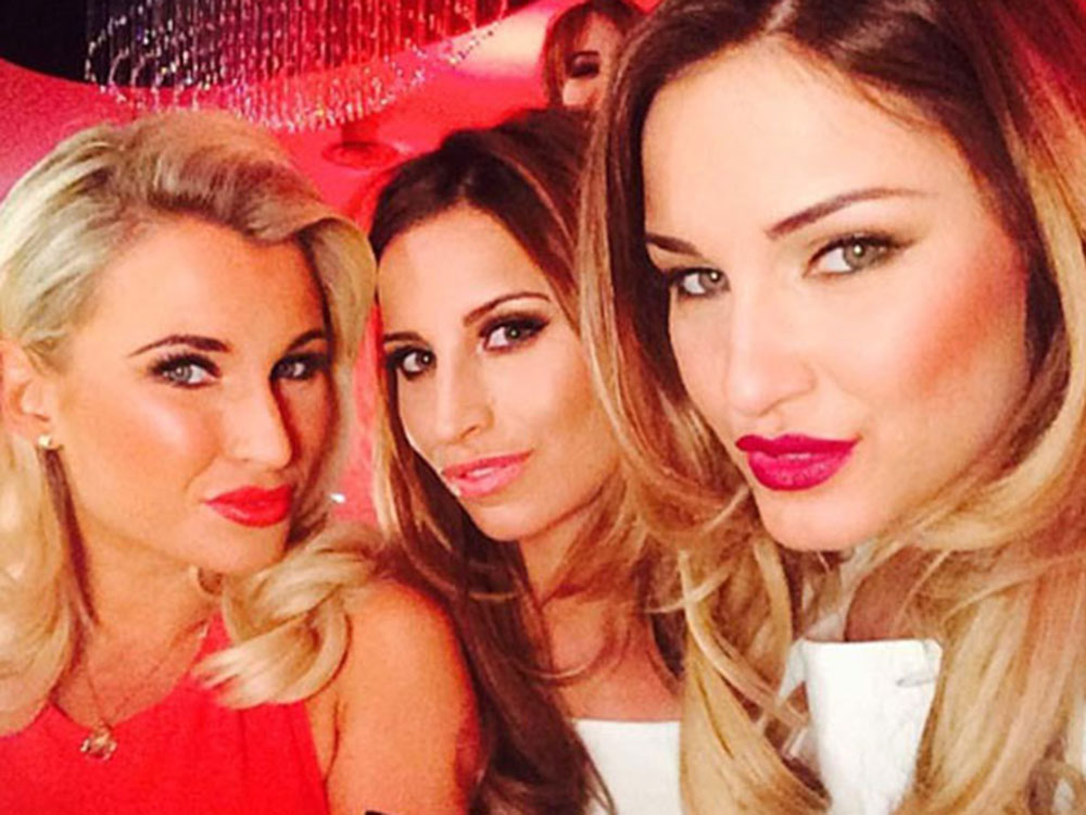 Billie Faiers Shares A Sweet Message For Pregnant Friend Ferne McCann