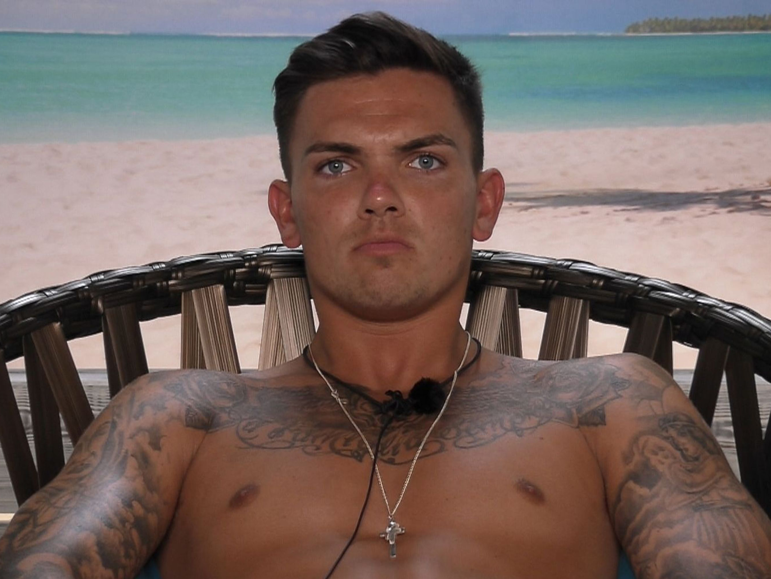 Love Island Viewers Support Sam As Olivia Ditches Him For Chris