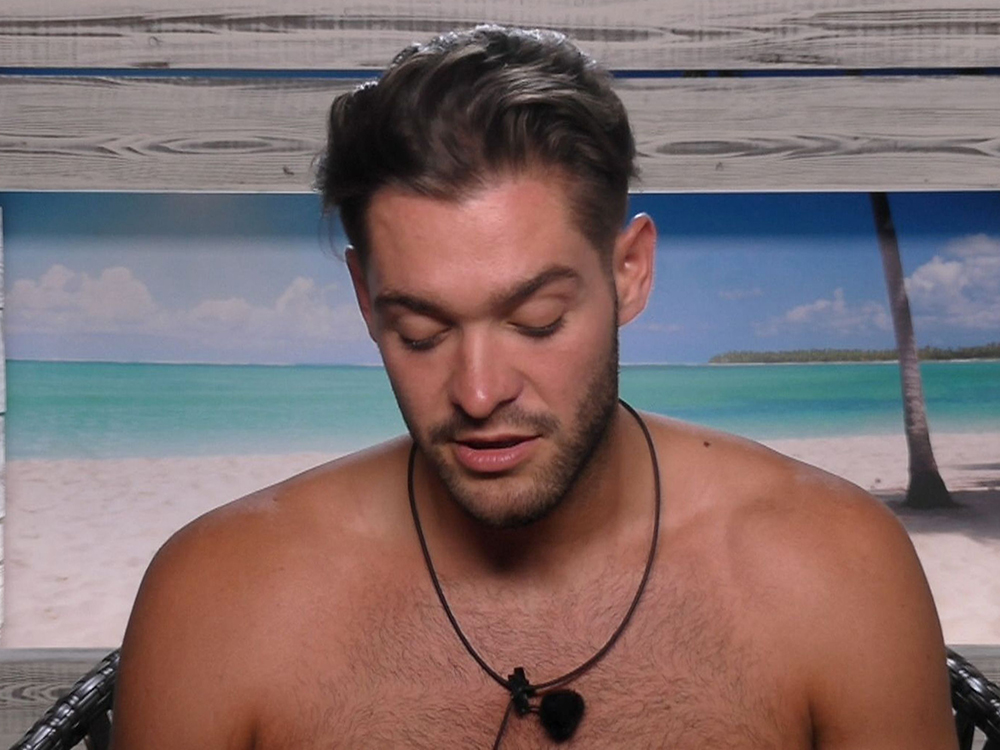 Is Jonny Mitchell About To Quit Love Island Over Tyla Carr And Theo Campbell?
