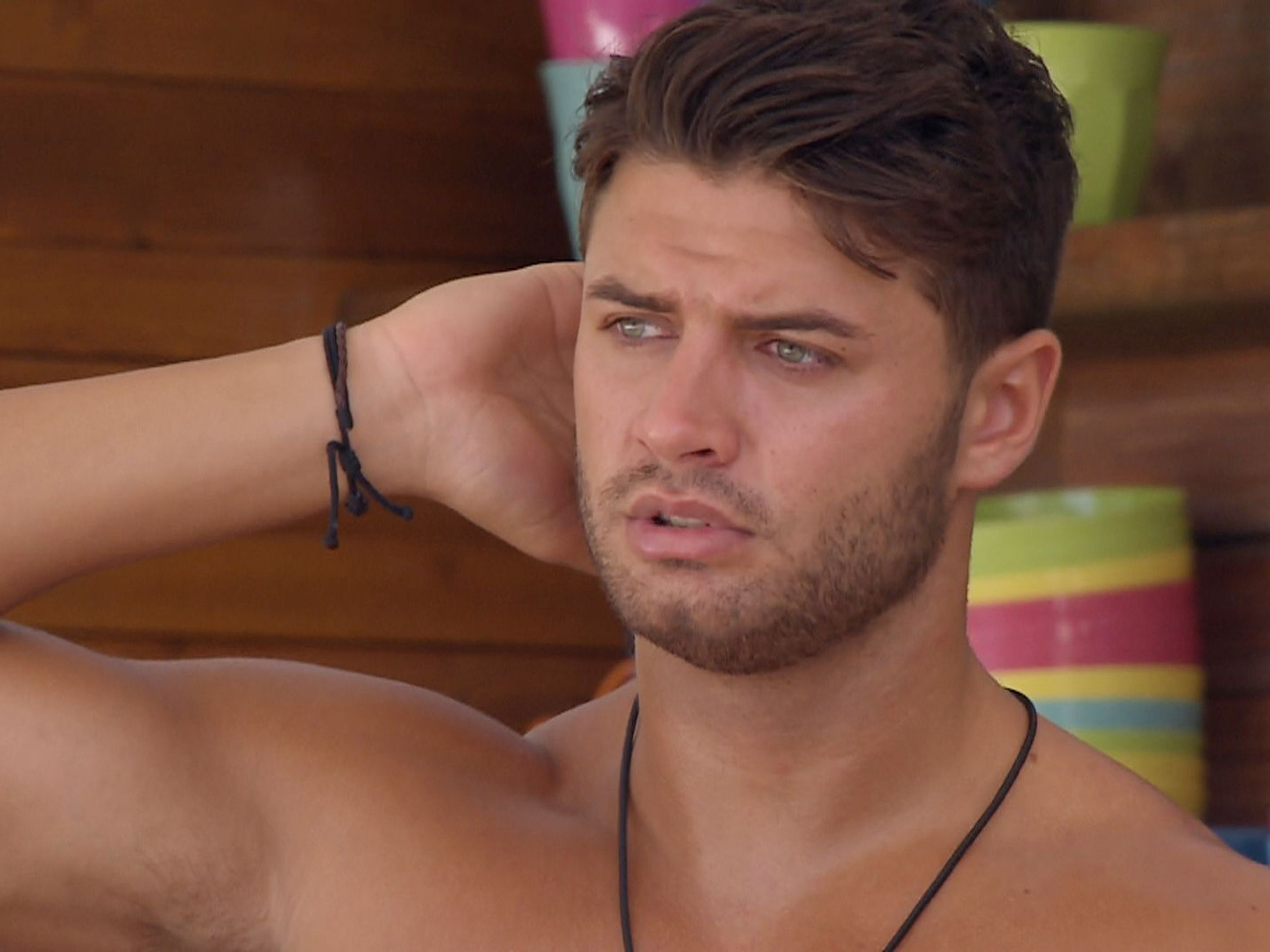 Love Island Viewers Praise Mike For His Warning To Chris Last Night