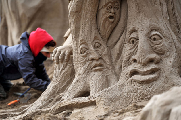 Sand art at Weston-super-mare