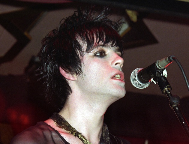 Richey Edwards at mic
