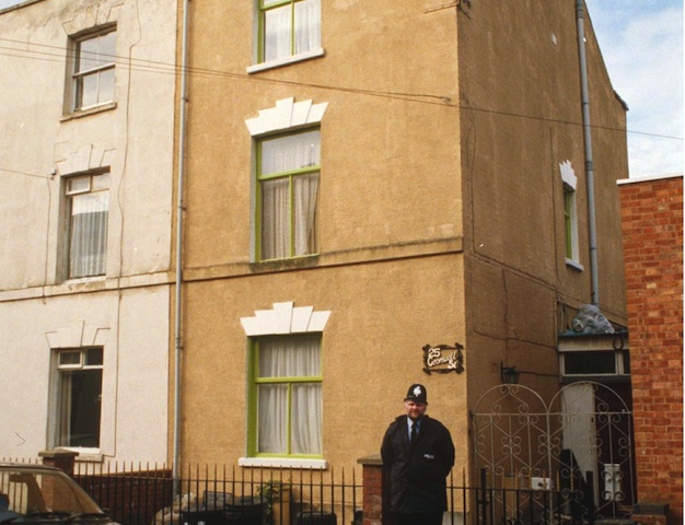 Mandatory Credit: Photo by SOUTH WEST NEWS SERVICE/REX/Shutterstock (226419c) POLICEMAN ON DUTY OUTSIDE OF 25 CROMWELL STREET, GLOUCESTER FRED AND ROSEMARY WEST MURDERS, BRITAIN - 1994