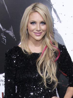 Stephanie Pratt is in the pink - CelebsNow