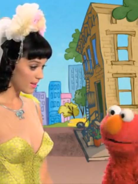 Video Katy Perry Pokes Fun At Sesame Street Boob Scandal On Saturday Night Live Celebsnow 