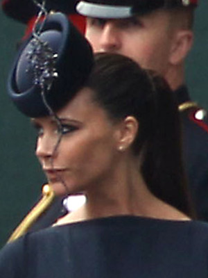 Pregnant Victoria Beckham In Vb Proud Of David Who Wears Obe At