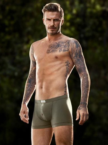 OMG see David Beckham wet, naked and running! - CelebsNow