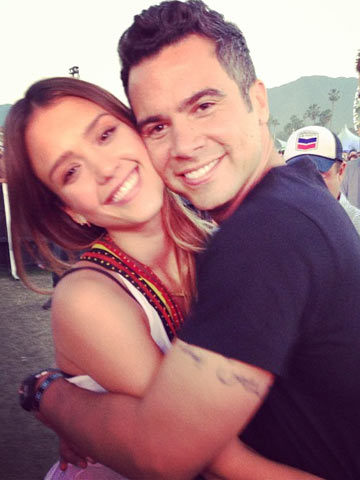 Cute Jessica Alba Celebrates 5th Wedding Anniversary After Making