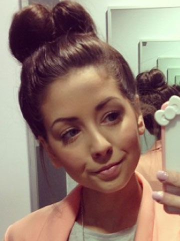 Zoella Hair Looks The Blogger S Hot Changing Styles Celebsnow