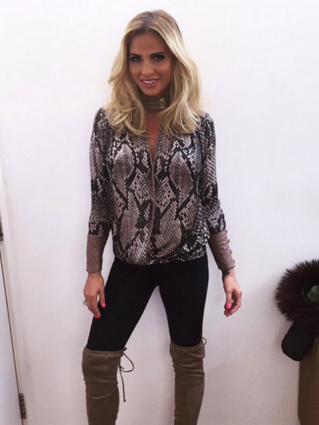 Wow Makeover Katie Price Unveils Short Hair And Amazing New Look