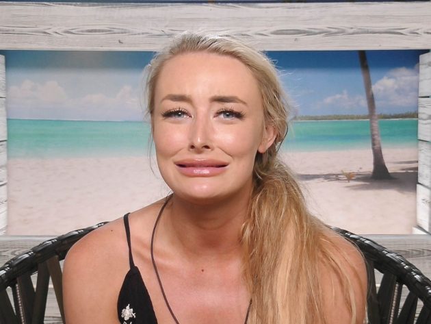 Chloe Crowhurst nude 804