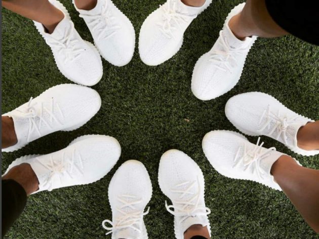 Rio Ferdinand wears his wedding ring on holiday with Kate ...