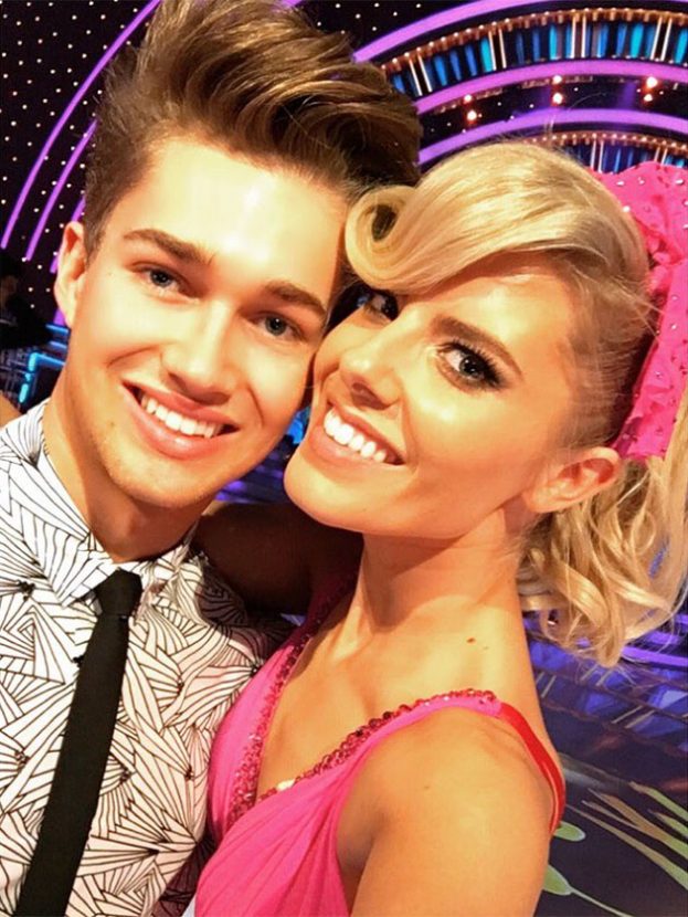are mollie and aj dating