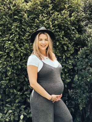 Gemma Atkinson praises ‘angel’ midwives who helped deliver her baby girl 2 Gemma Atkinson praises ‘angel’ midwives who helped deliver her baby girl 2