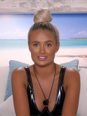 Love Island fans convinced Molly-Mae is ‘faking’ her feelings for Tommy after he confesses he’s in love 2 Love Island fans convinced Molly-Mae is ‘faking’ her feelings for Tommy after he confesses he’s in love 2