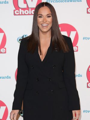 Vicky Pattison shocks fans with nude snaps of her in the bath