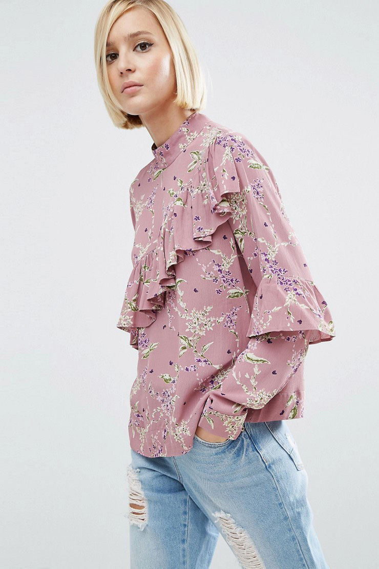 20 flattering tops to hide arms AND tums!