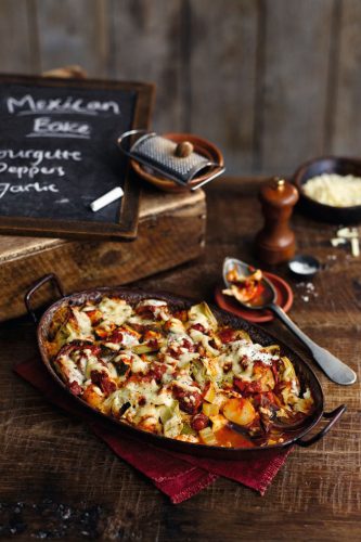 This cheesy mexican bake is the perfect mid-week fakeaway!