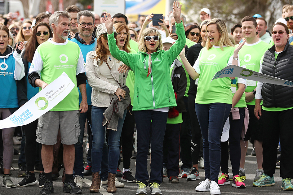 olivia newton john discusses breast cancer life expectancy