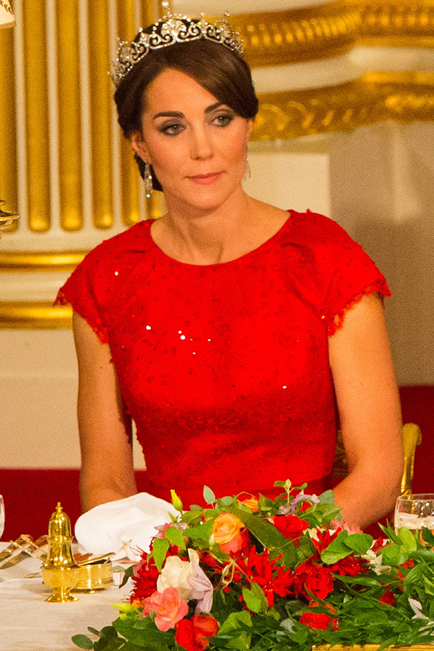 Znalezione obrazy dla zapytania duchess of cambridge china state visit