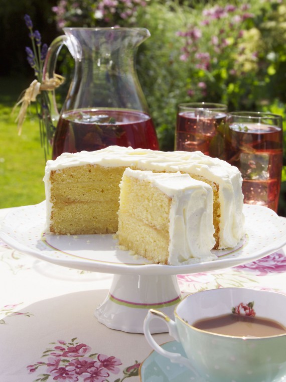 How to bake a lemon sponge cake