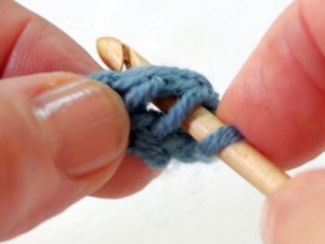 Tunisian knit stitch - where to insert your hook