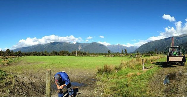 Man wwoofing in field