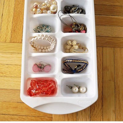 Ice cube jewellery storage