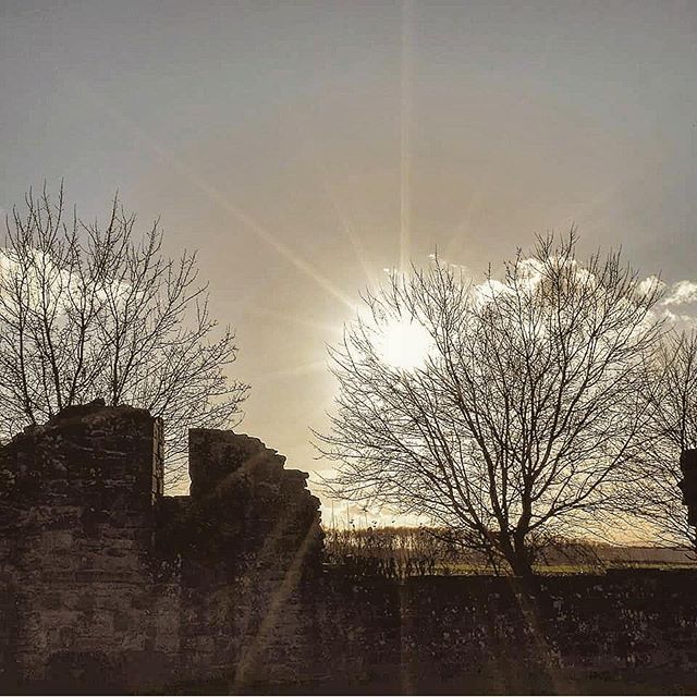 Image credit: Instagram - @elhughs107
