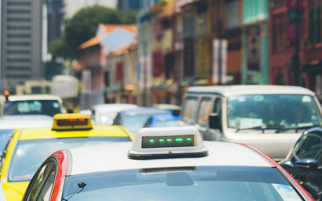 Singapore, Taxi in the traffic work abroad