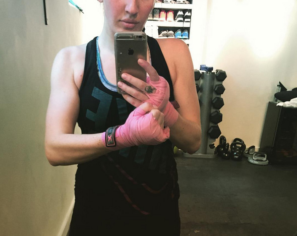 ellie goulding gym
