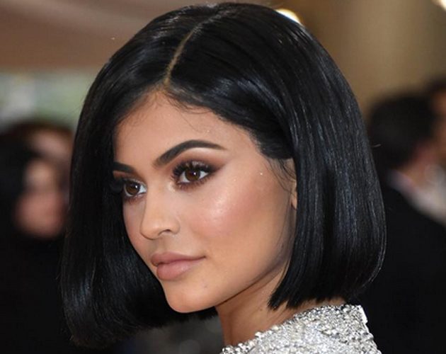 Kylie Jenner has sparked 'boob job' rumours over her latest Snapchats...