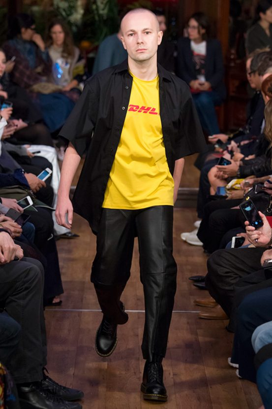 Vetements' DHL t-shirts sold like hot cakes