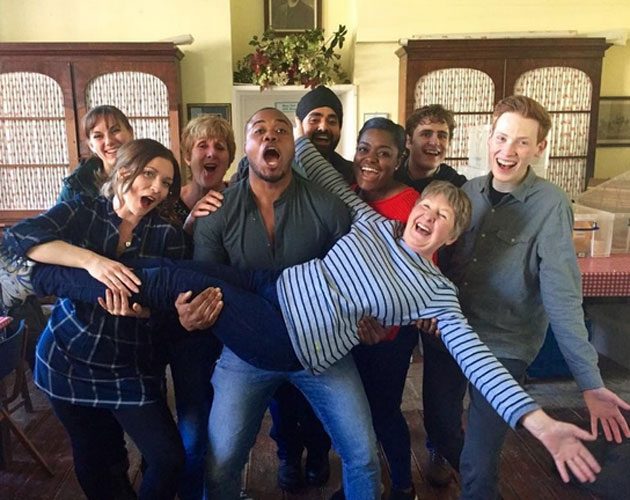 Instagram: @selasigb