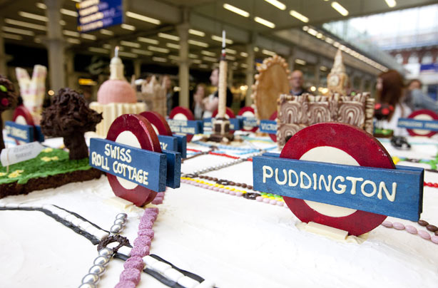 Tube map cake