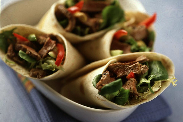 Peppered beef wraps