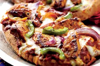 Naan bread chicken pizzas