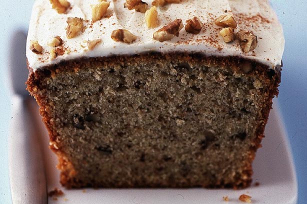 Banana and walnut cake recipe