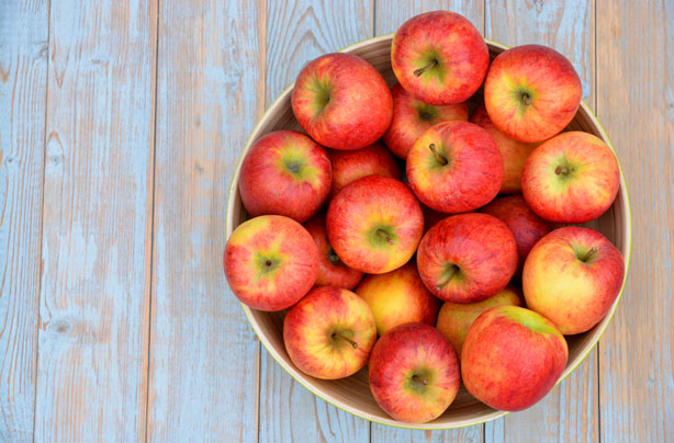 Prince George, nursery, Montessori, fruit bowl, apples, apple