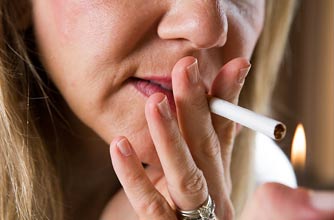 woman-smoking,-breast-cancer-quiz_jupiter.jpg