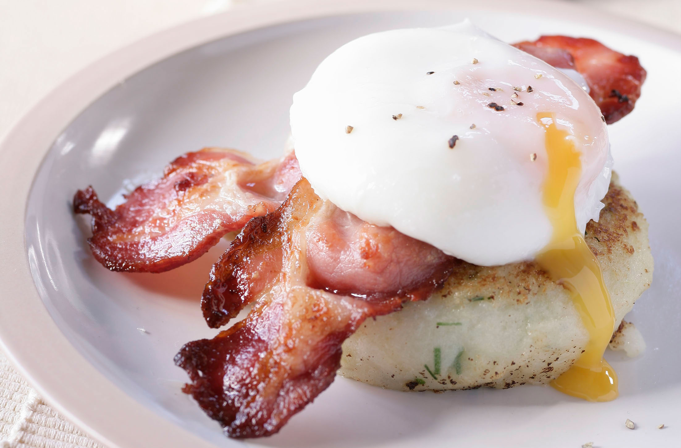 Egg and bacon potato cake
