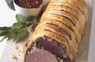 Beef En Croute | Dinner Recipes | GoodtoKnow